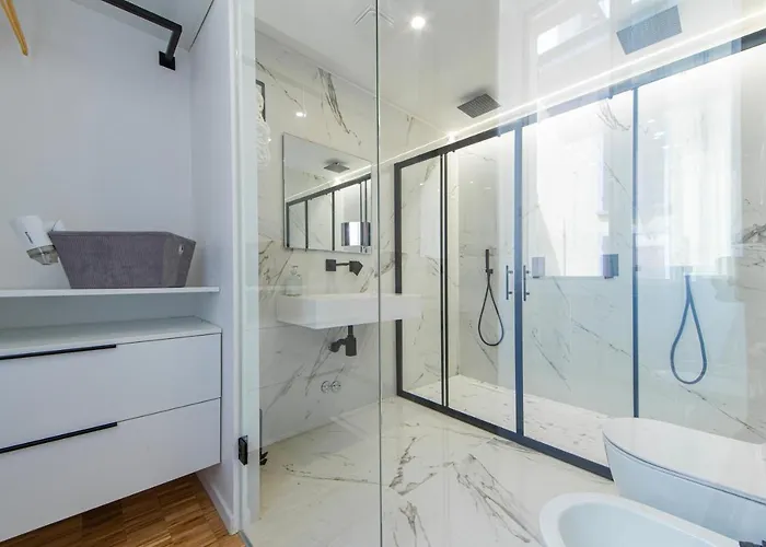 Cavaedium 住宿加早餐酒店 阿罗纳