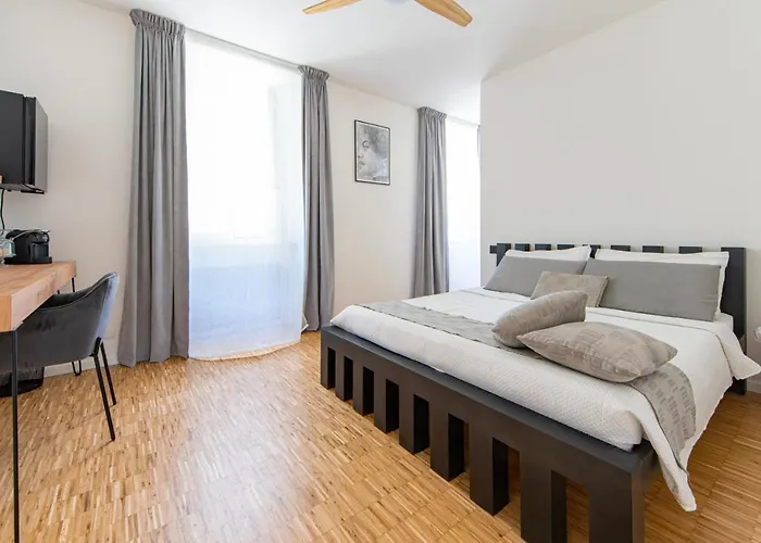 Cavaedium Nocleg ze śniadaniem 4*